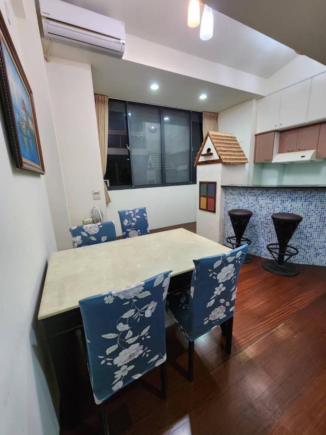 Miaoli Sanyi Travelling Homestay Eksteriør bilde